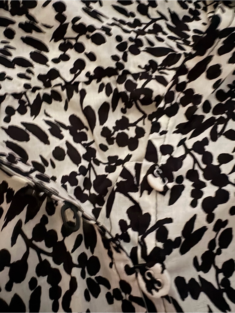 Madewell Abstract Leaf Ruffled Button-Front Top - Picture 6 of 11